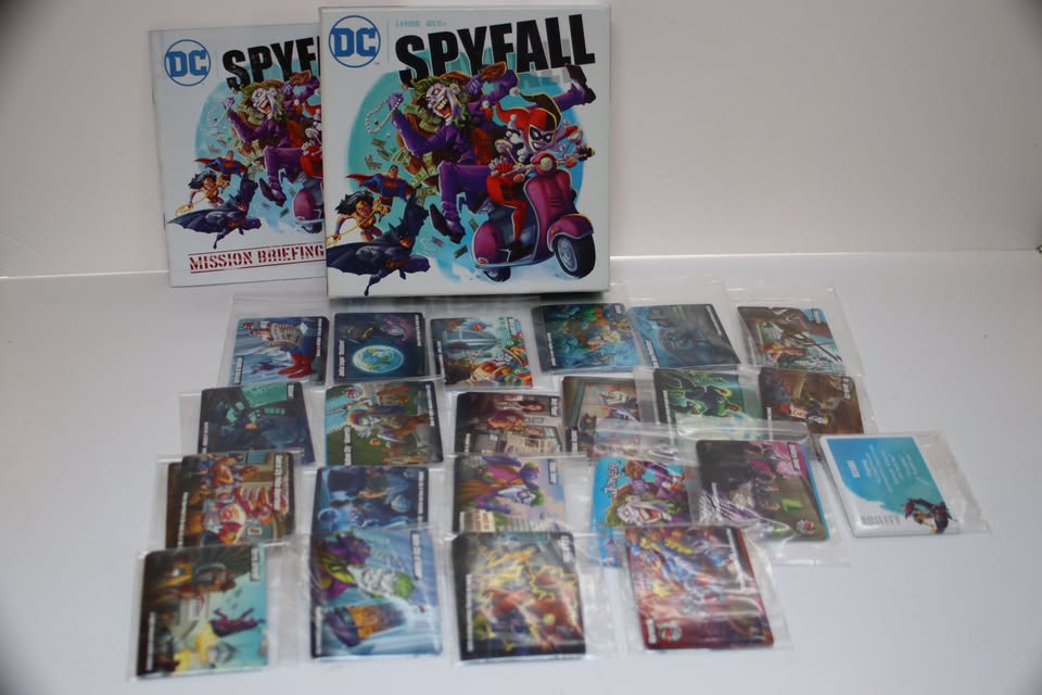 DC Spyfall, Board Game, Cryptozoic, Justice League, Perfect Condition, image 5