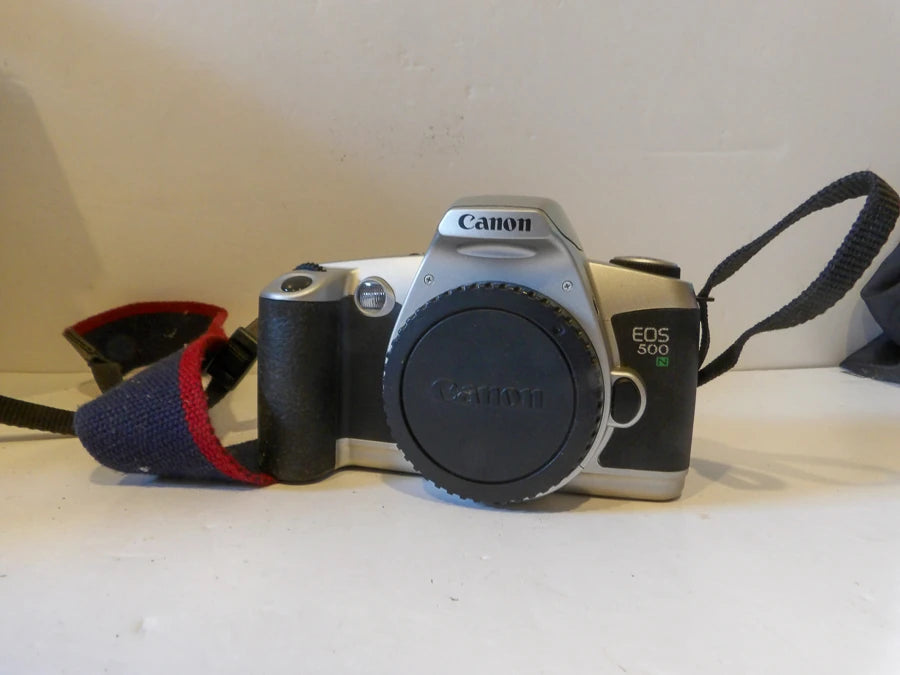 Canon EOS 500N 35mm SLR Camera and Carrry Bag - Great Condition image 14