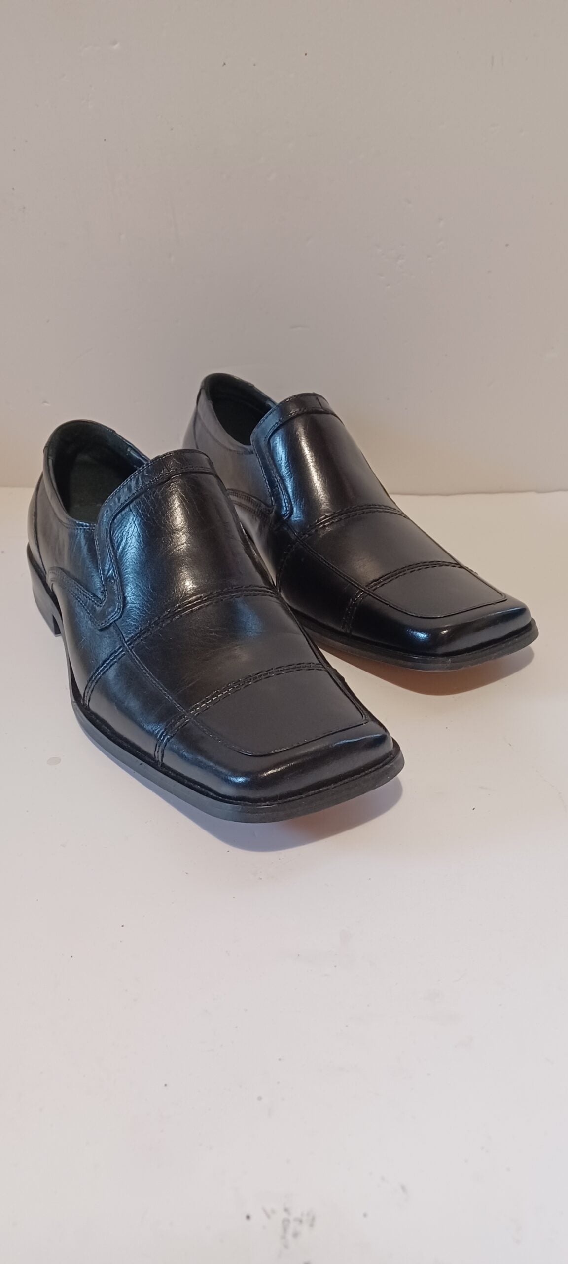 Front - Kempston - Mens Shoes - Black - Brand New image 0