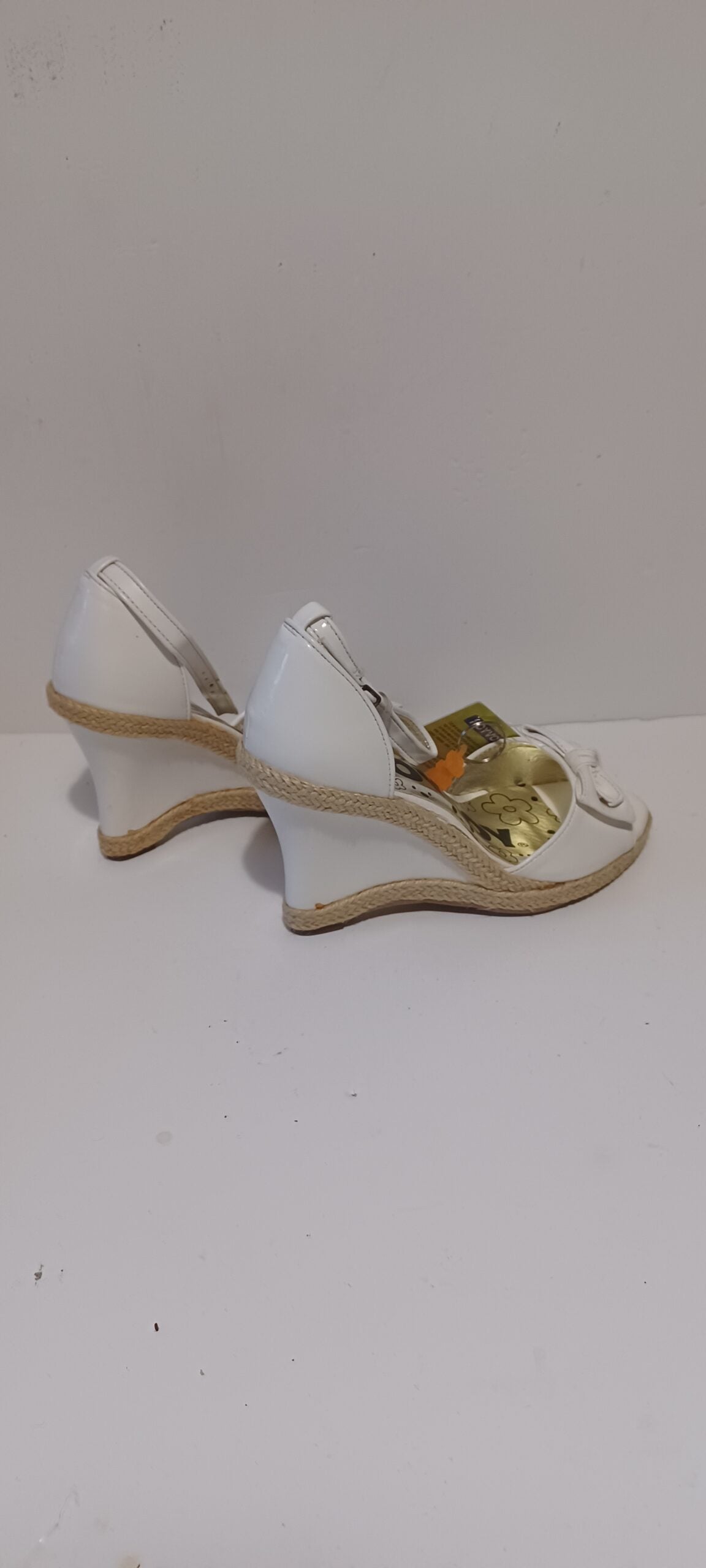 Hoyvoy - Bow - Wedge - Heel Strap - White - Brand New image 2