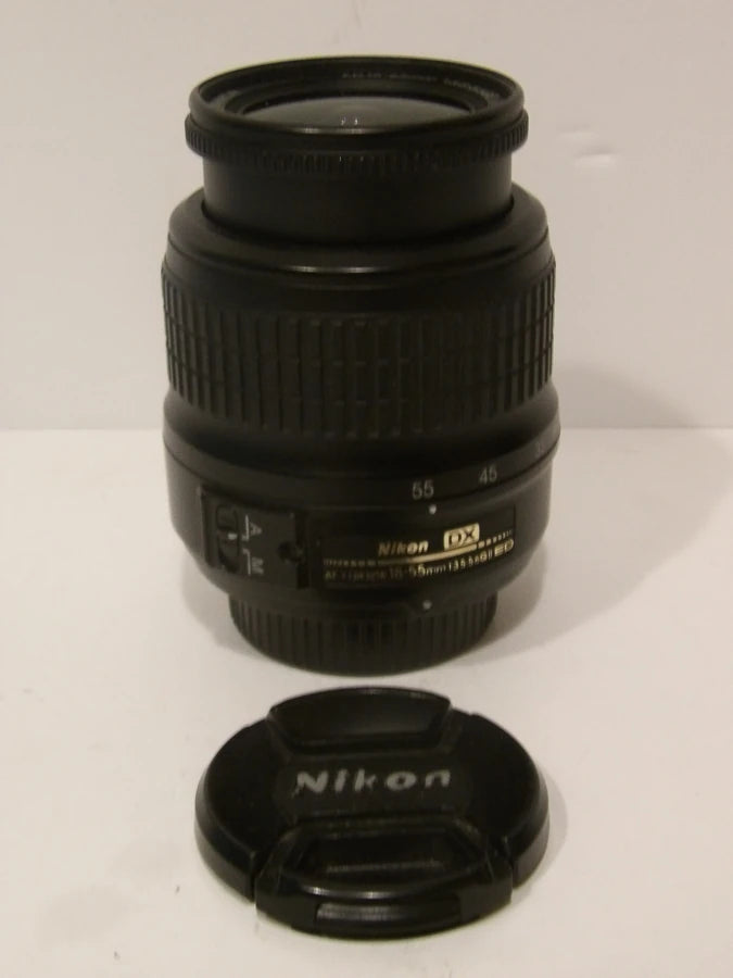 Nikon - DX AF-S - Nikkor - 18-55mm - f/3.5~5.6 - VR G Zoom Lens - Great Condition image 0