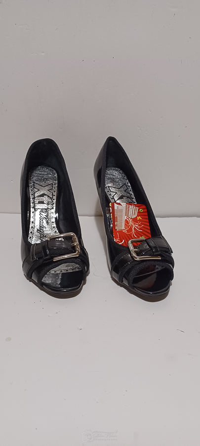 Xti - Chombinado - Ladies Heel - Front Buckle - Black - Brand New image 1