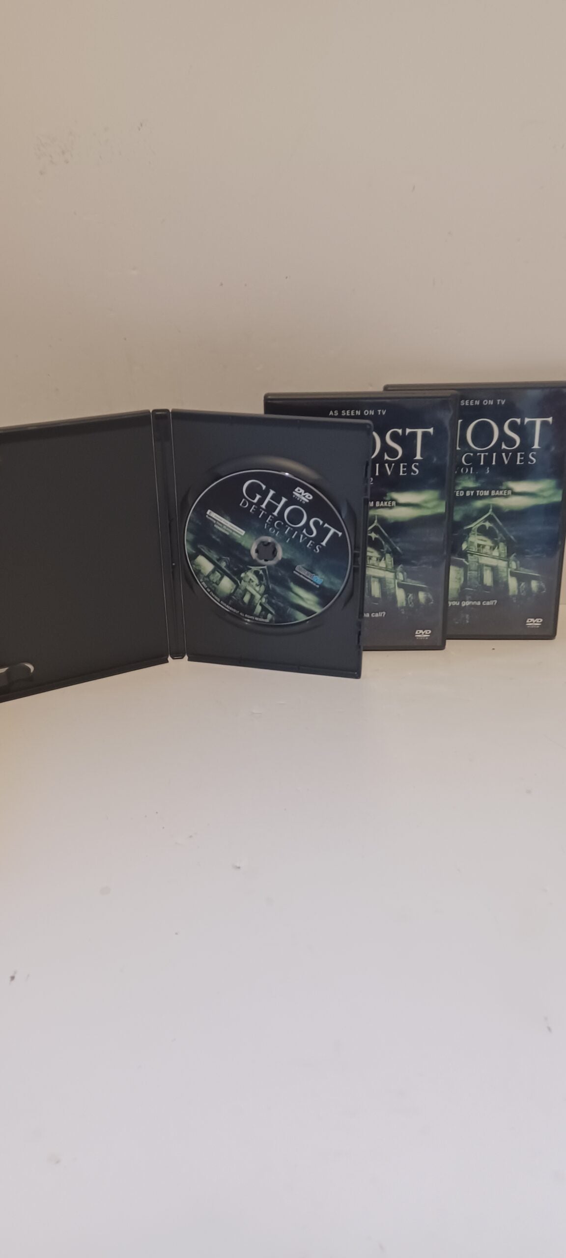 Ghost Detectives | Volumes 1-3 | Tom Baker | DVD Boxset | Discs Retail Condition image 8