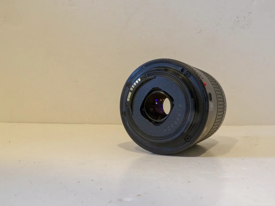 Canon - EF 80-200mm - f/4.5-5.6 II - Telephoto Zoom Lens - Great Condition image 6