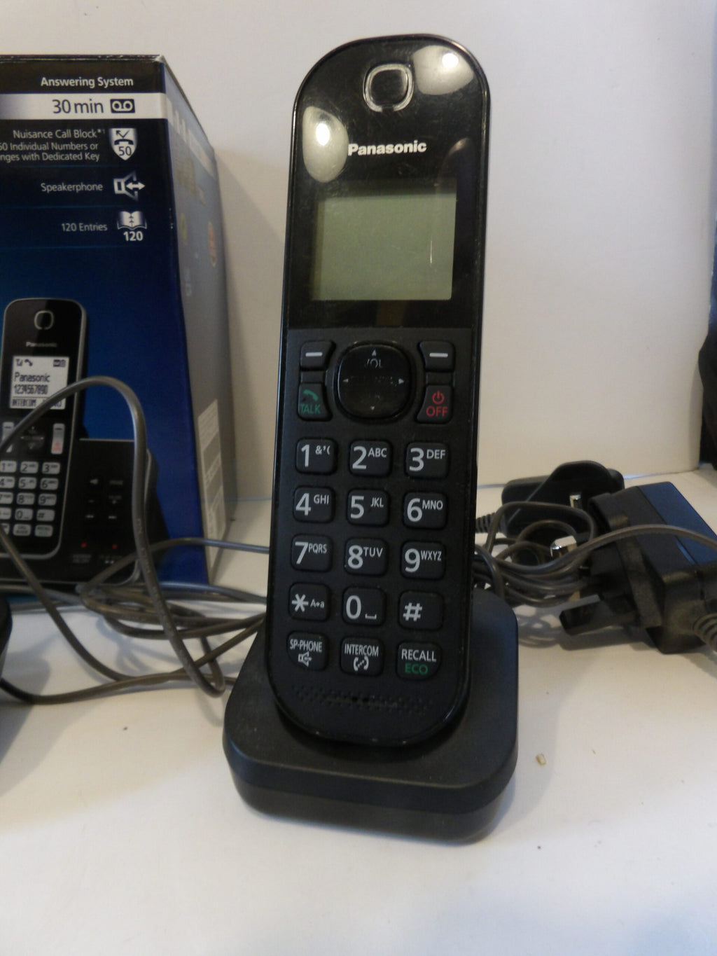 Panasonic KX-TGD623 Cordless Phone with Answering Machine ( Triple Handset Pack) image 7
