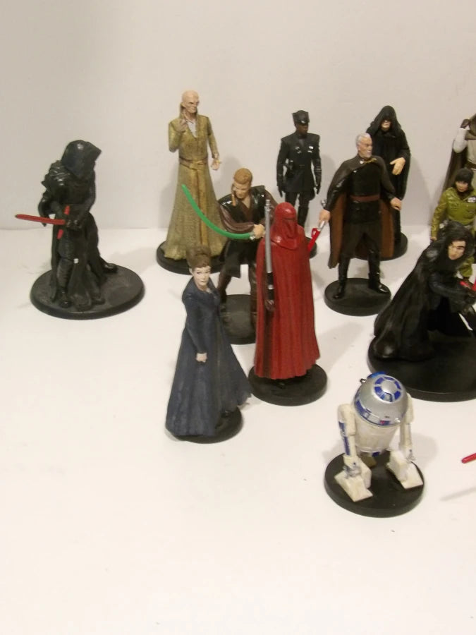 Disney - Star Wars - Mega Figurine Play Set- 20 Figures - Great Stored Condition image 5