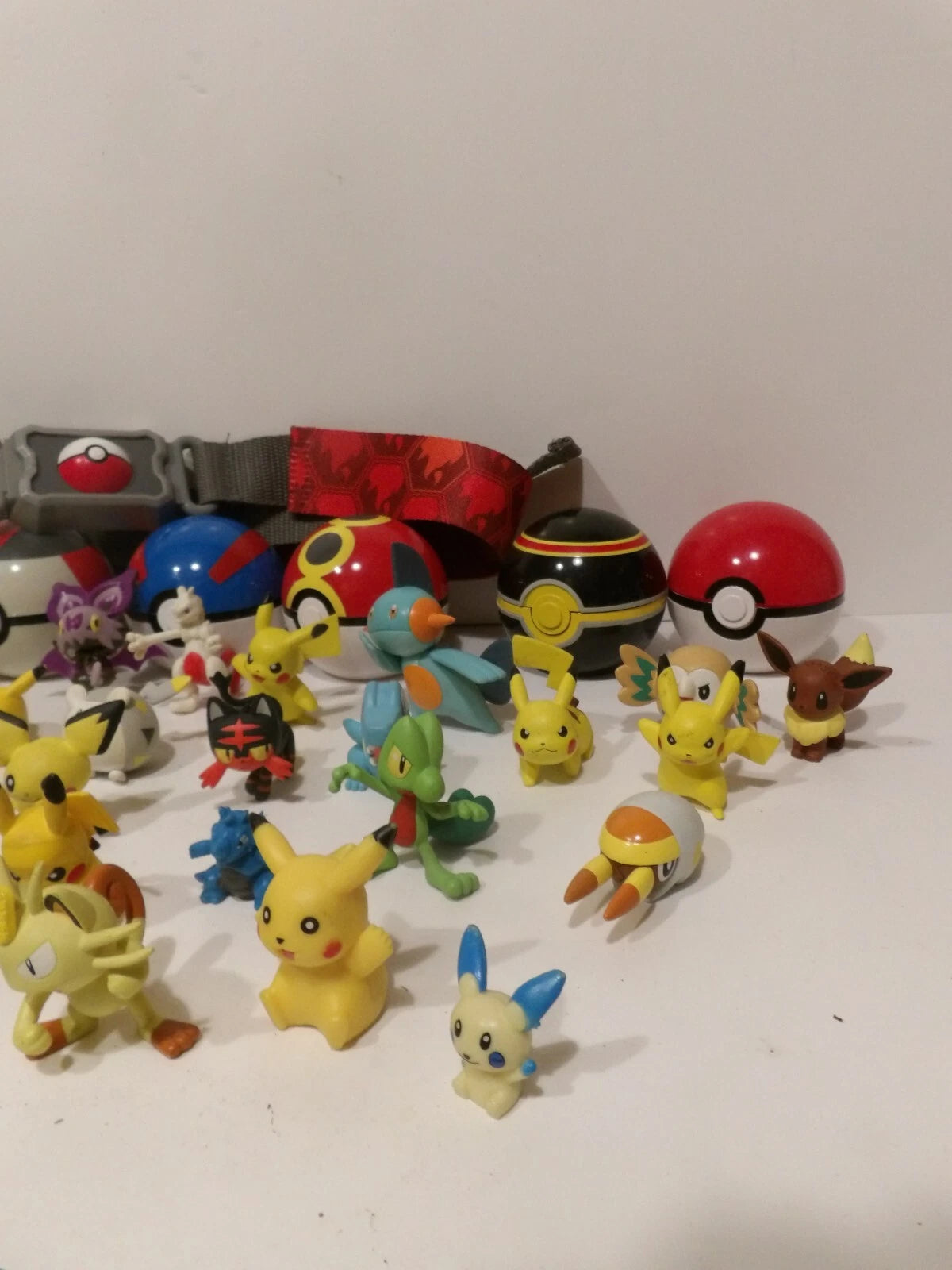 HUGE... Nintendo Pokemon Fantasy Sega Dragon Figure Bird Keychain Toy Lot image 2
