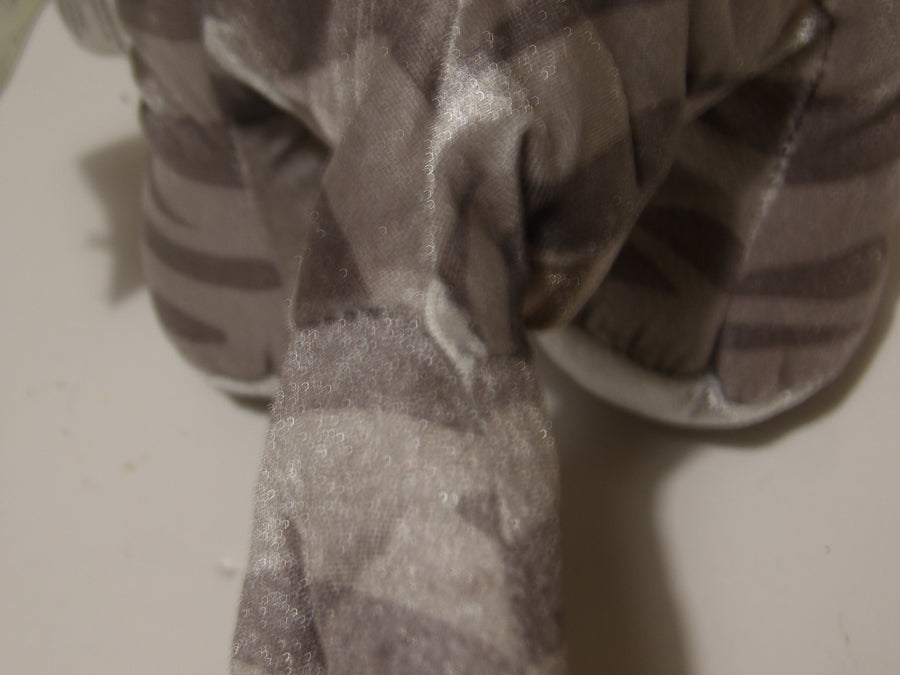 Build A Bear | BAB | Shark Week | Limited Edition Silver Grey | Discovery | Shark image 3