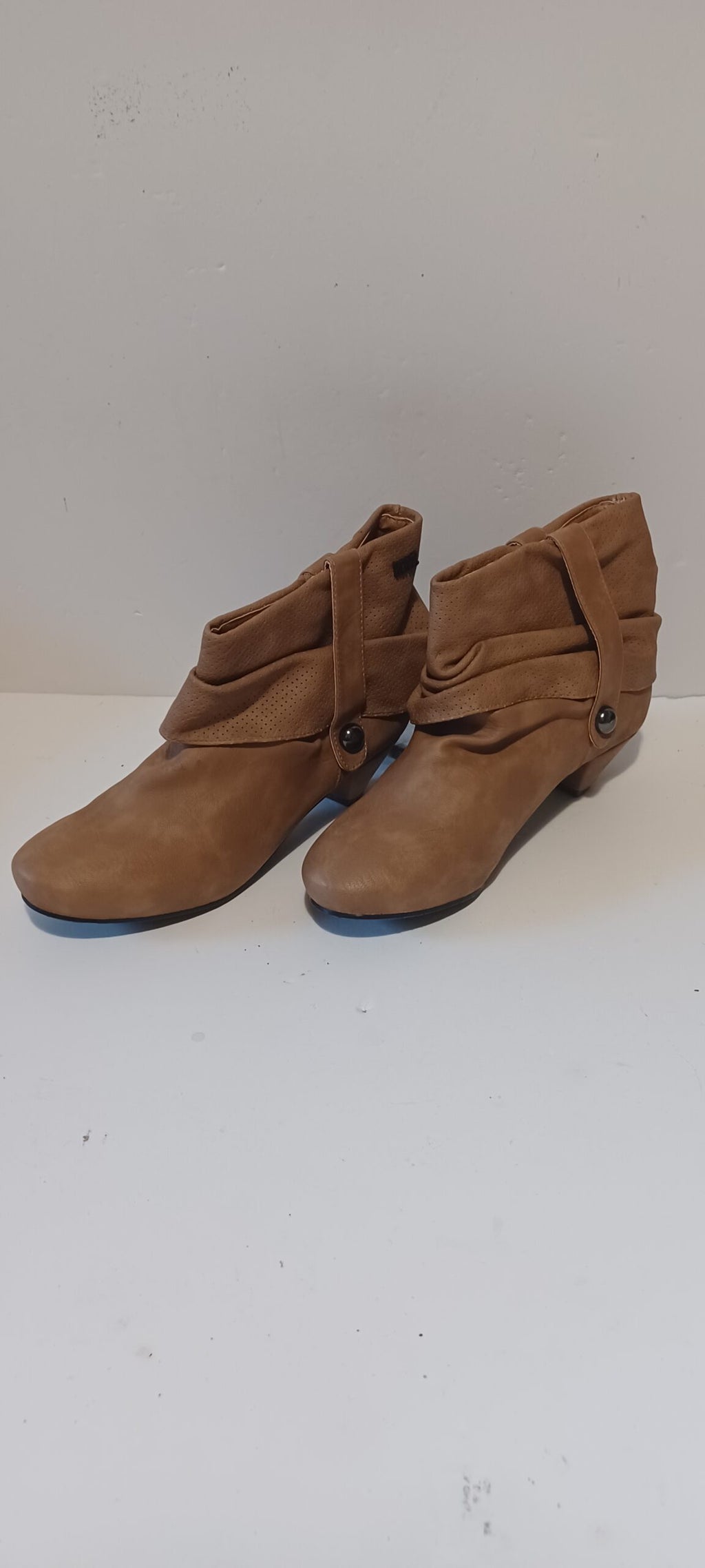 Hoyvoy - Botin - Ankle Boot - Ankle Buckle - Tan - Brand New - 3/36, Tan image