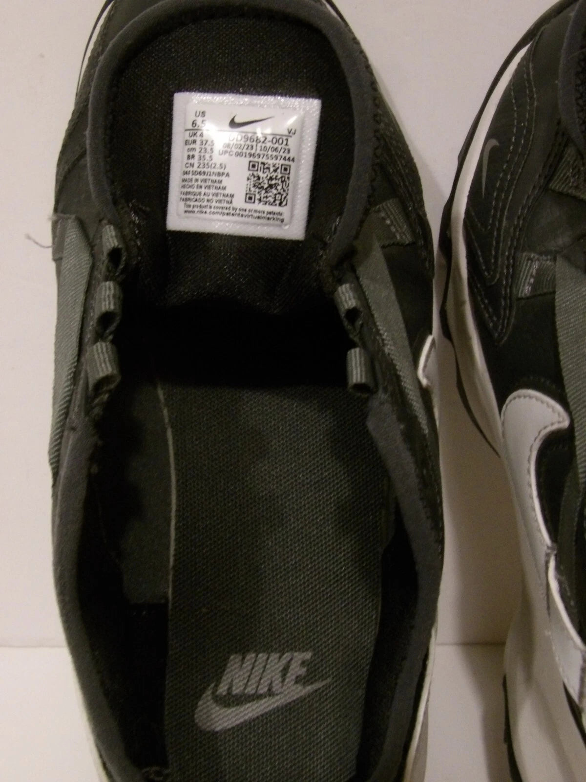 Nike Womens Tc 7900 Trainers Dd9682 Sneakers Shoes - Womens 6.5 image 1