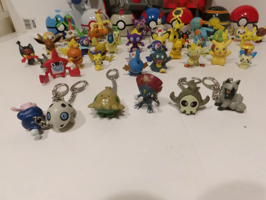 HUGE... Nintendo Pokemon Fantasy Sega Dragon Figure Bird Keychain Toy Lot image 1