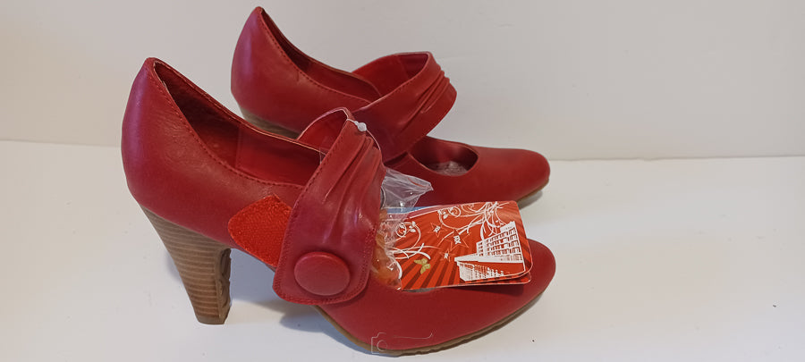 Xti - Zapato - Ladies Heel - Single Strap - Buttons - Red - Brand New image 1