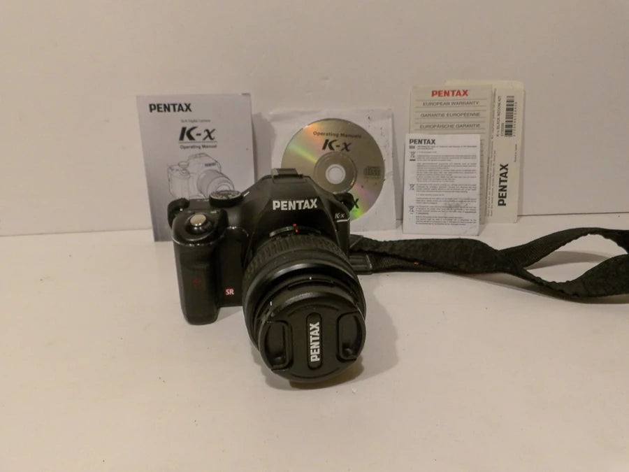 Pentax K-X 12.4MP DSLR Camera With 18-55mm & 50-200mm Lenses *Mint Condition image 0