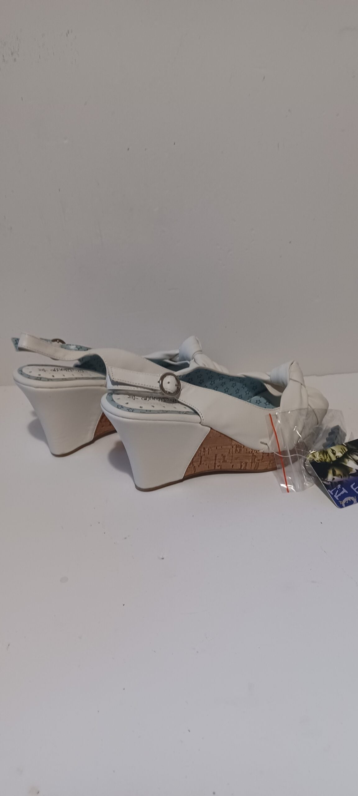 Hoyvoy - Sandalia - Heel Strap - Toeless - White - Brand New image 2
