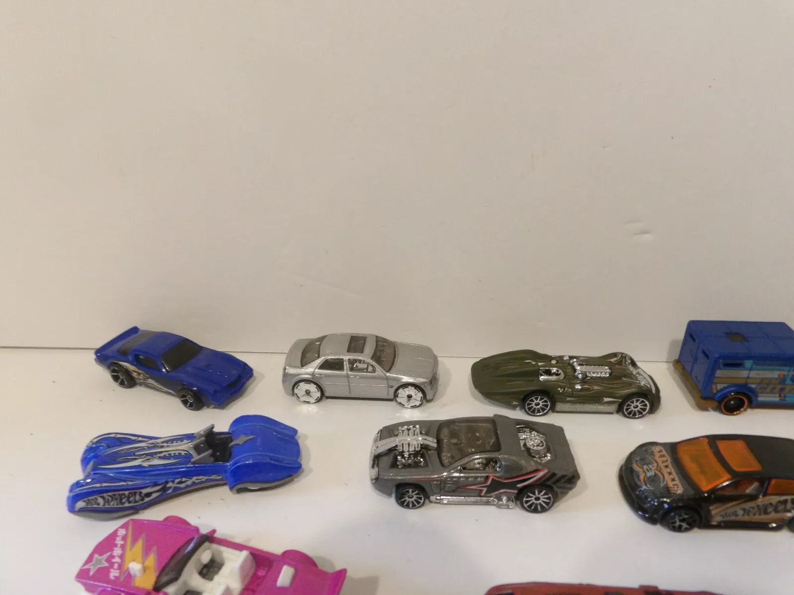 Bundle Of Diecast Cars Assorted Job Lot Hot Wheels, Hotwheels - Great Condition image 4