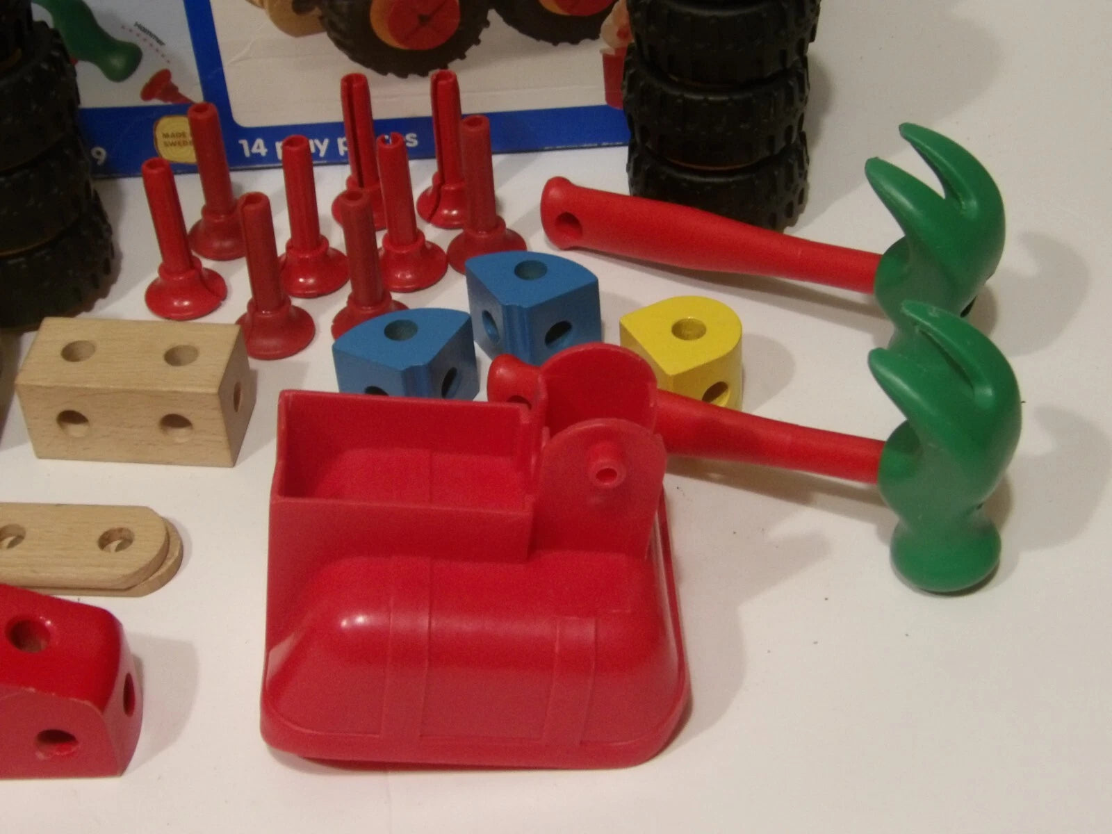 Vintage BRIO Builder System Dump Truck 34219 1998 & Loads More Parts image 6