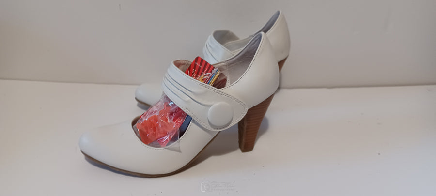 Xti - Zapato - Ladies Heel - Single Strap - Buttons - White - Brand New image 5