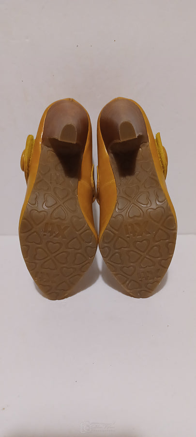 Xti - Zapato - Ladies Heel - Single Strap - Buttons - Tan - Brand New image 7