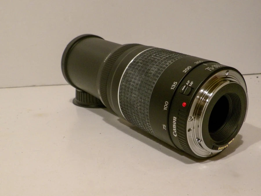 Canon EF 75-300mm 1:4-5.6 III Telephoto Zoom Lens for,- Canon EOS DSLR Cameras - Great Condition image 4