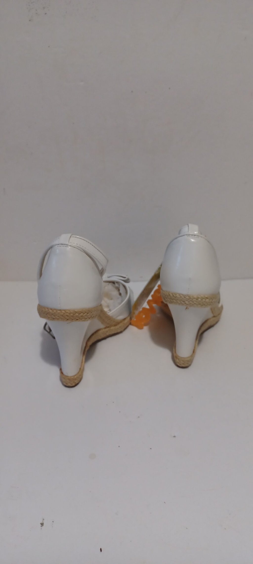 Hoyvoy - Bow - Wedge - Heel Strap - White - Brand New image 3
