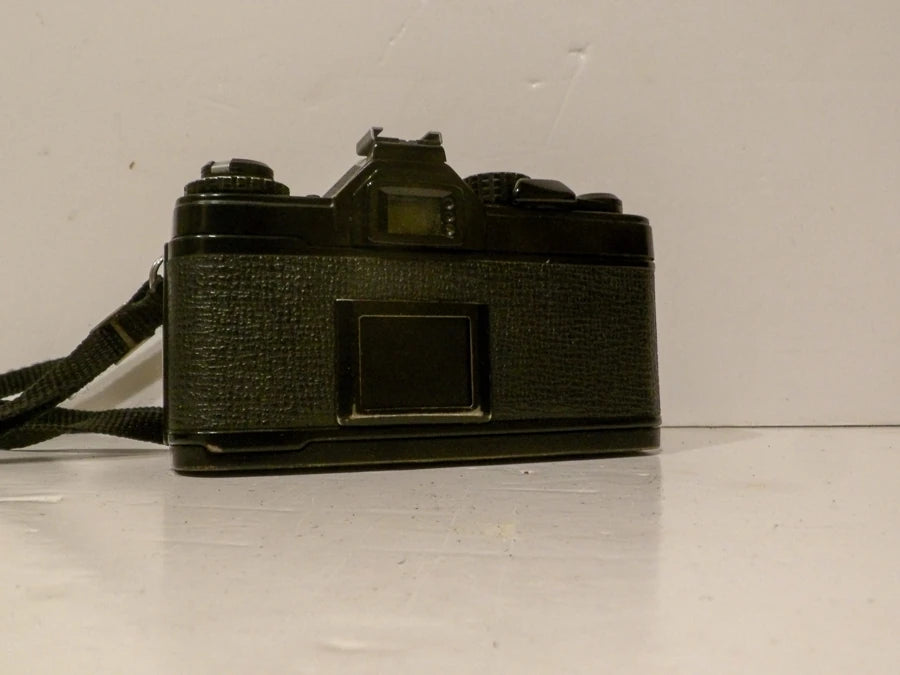 Chinon Cm3 CM-3 SLR Film Camera Body Only Vintage Photography image 10