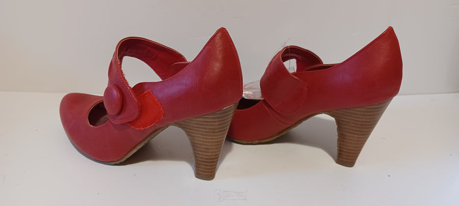 Xti - Zapato - Ladies Heel - Single Strap - Buttons - Red - Brand New image 5