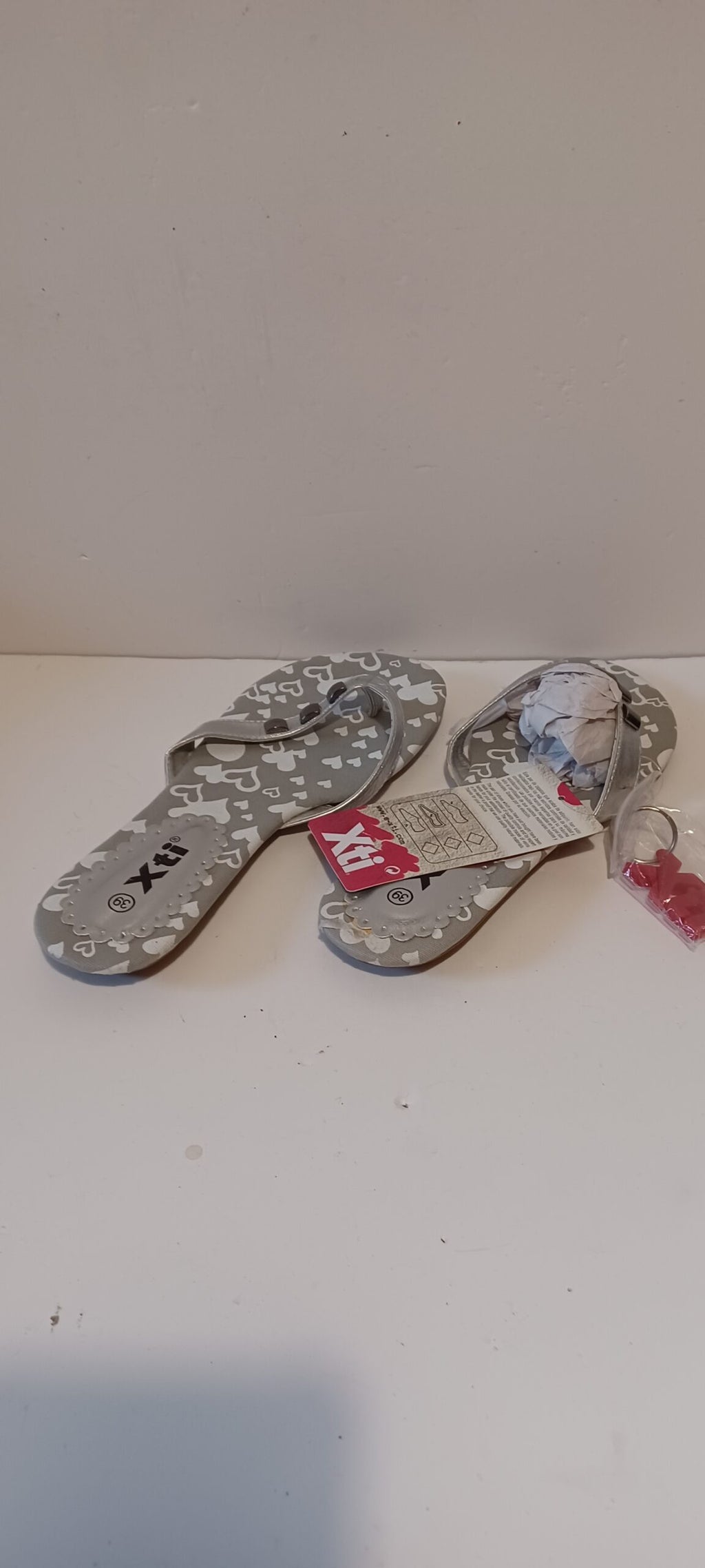 Xti - Sandlea - Ladies Flip Flops - Strap Decore - Silver - Brand New image 5