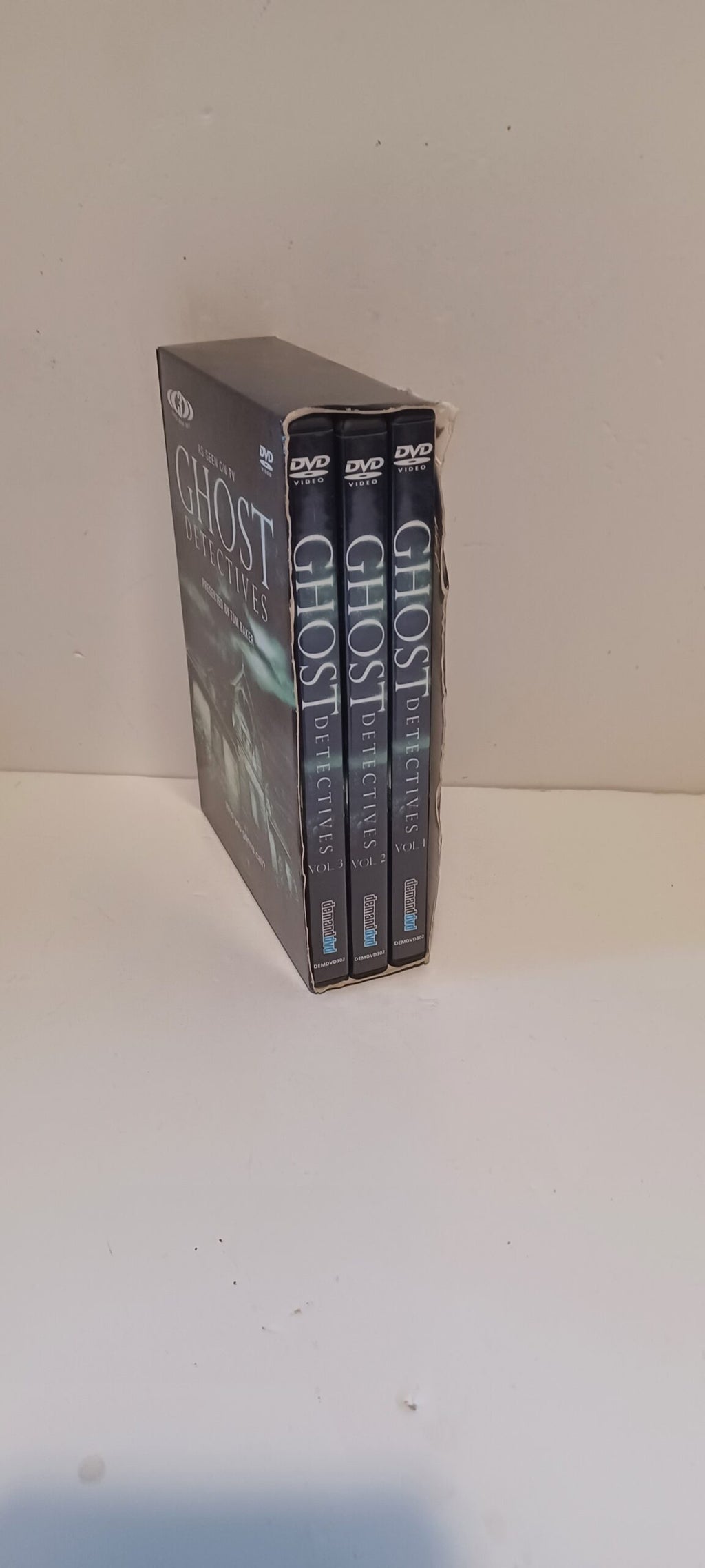 Ghost Detectives | Volumes 1-3 | Tom Baker | DVD Boxset | Discs Retail Condition image 3