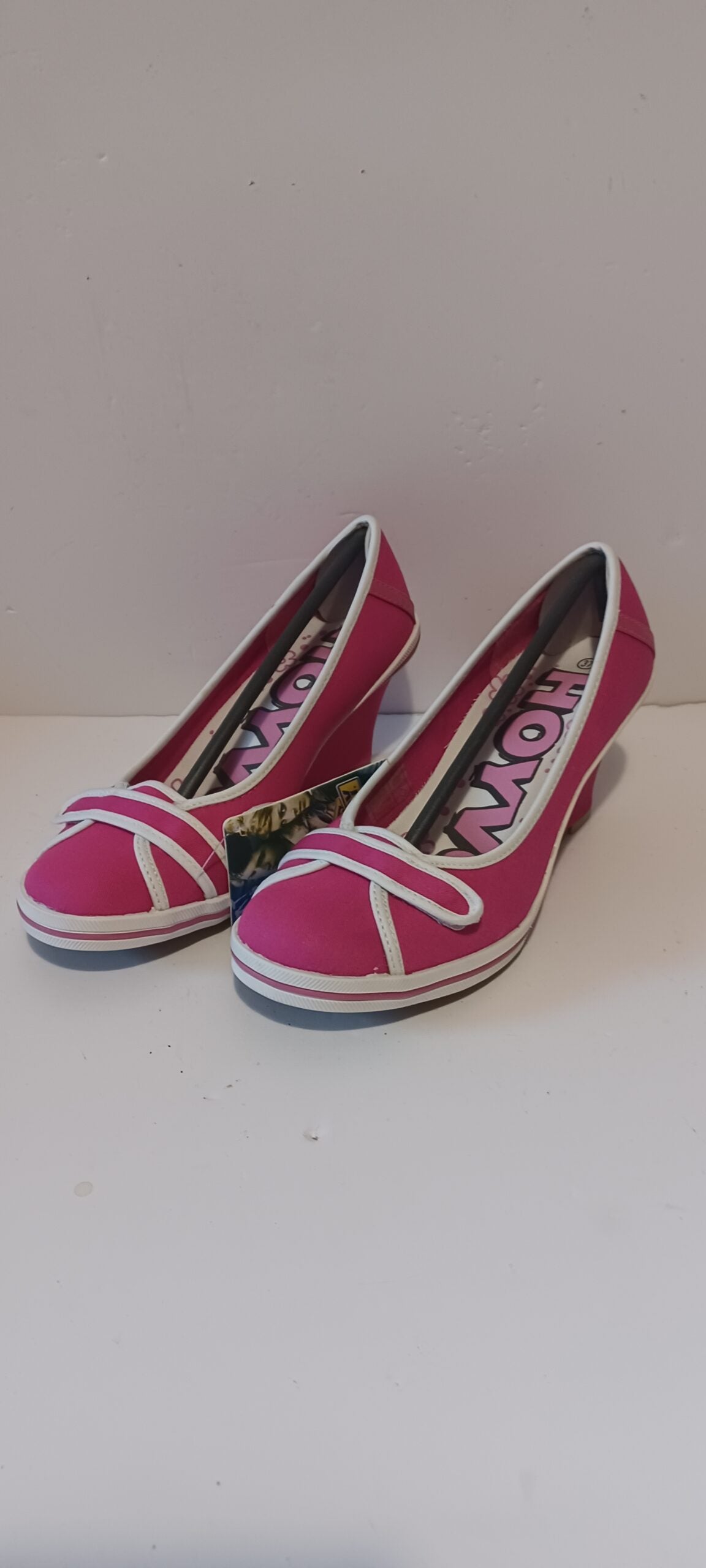 Hoyvoy - Lona - Wedge Heels - Strapless - Pink - Brand New - 5/38, Pink & White image