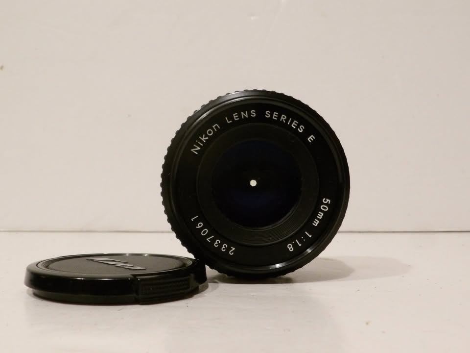 Nikon EM / M90 SLR Camera With Nikon Series E 50mm f/1.8 Len & Flash image 1