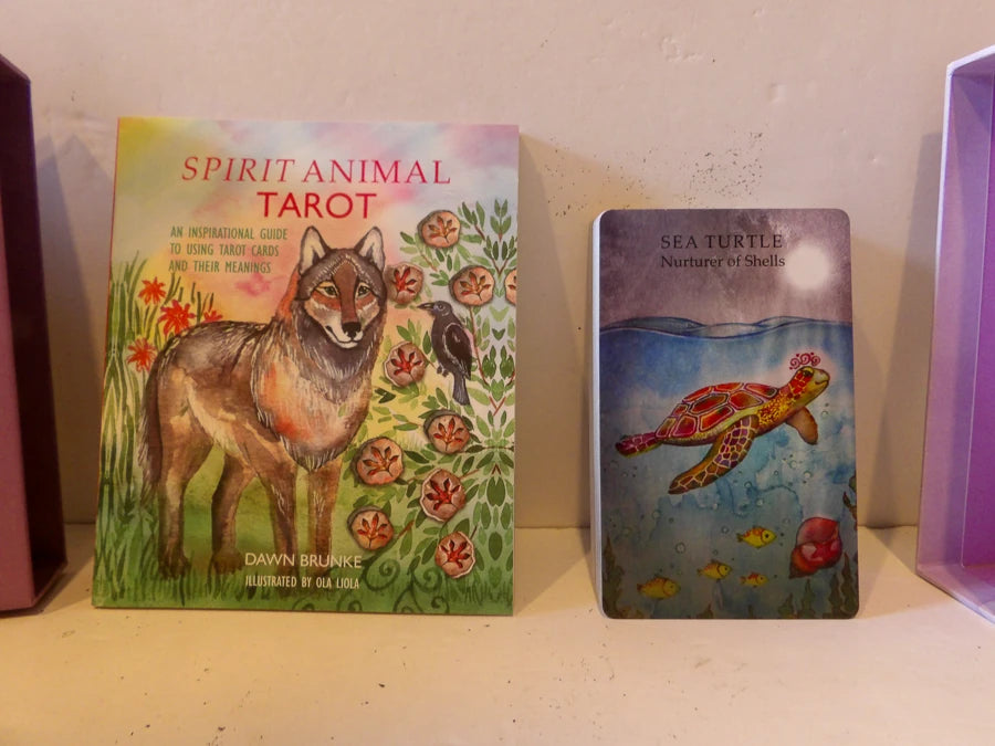 Dawn Brunke - Spirit Animal Tarot Cards - Ola Liola - Great Condition image 2