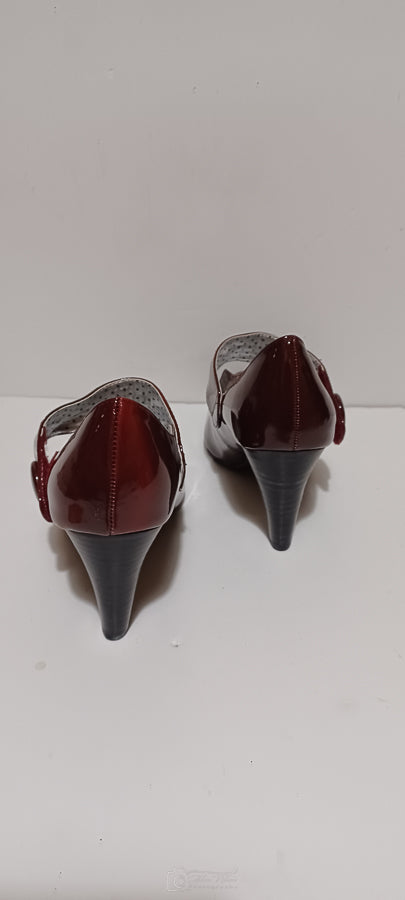 Xti - Charol - Ladies Heel - Front Button Strap - Red - Brand New image 4