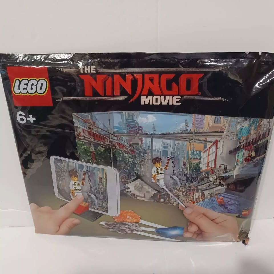Lego - Ninjago 5004394 - Movie Maker - Brand New Factory Sealed image 1