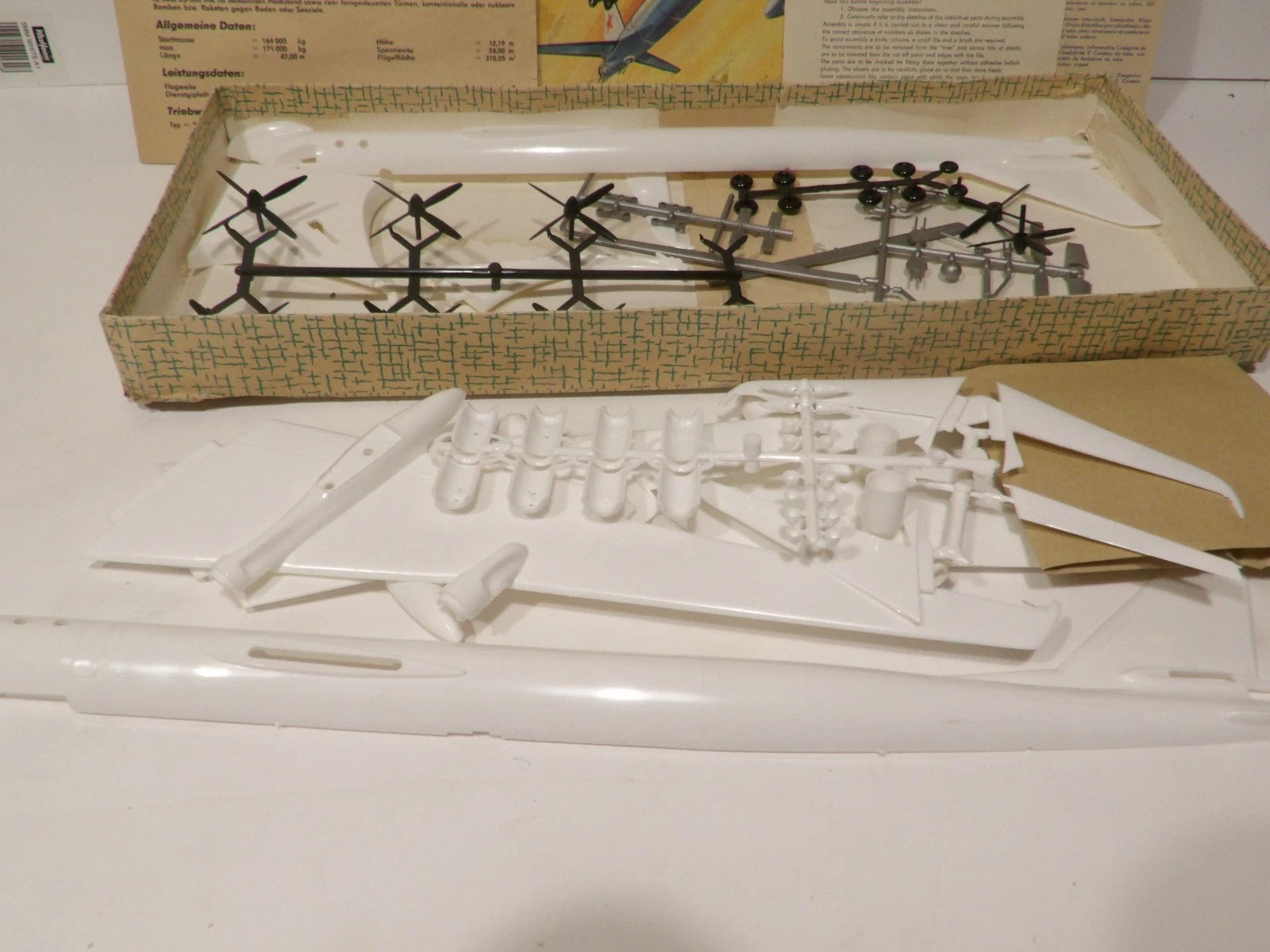 Tupolev TU-20 VEB Plasticart 1:100 Scale Soviet Aircraft Model Kit Appears Complete image 5