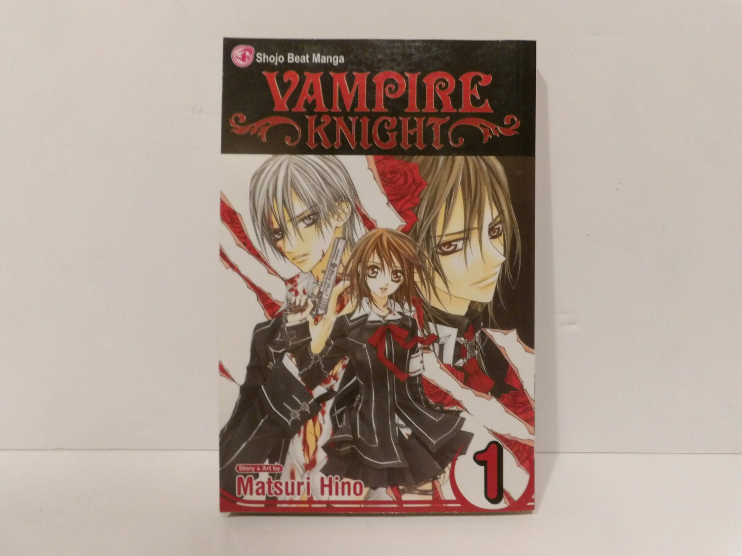 Vampire Knight volume 1 By Matsuri Hino _ Shojo Beat Manga - Great Condition image 0