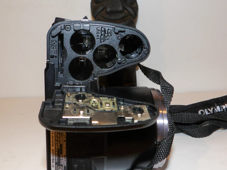 Olympus - SP-620UZ - Compact Bridge Camera - Perfect Condition image 2