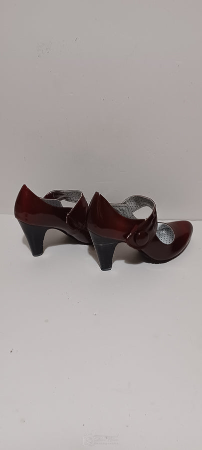 Xti - Charol - Ladies Heel - Front Button Strap - Red - Brand New image 5