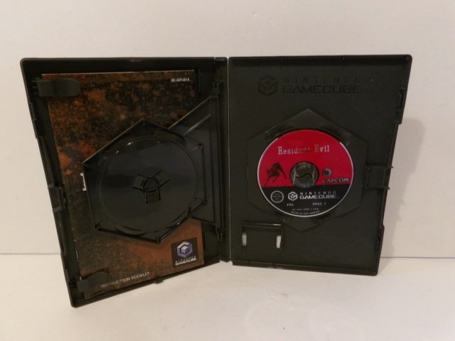 Resident Evil (GameCube, 2002) - Great Condition Case & Discs - Great Addition image 2