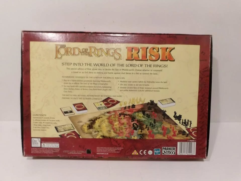 Risk Lord of the Rings Board Game by Parker Brothers - Kids Adults 2002 - Good Condition image 2