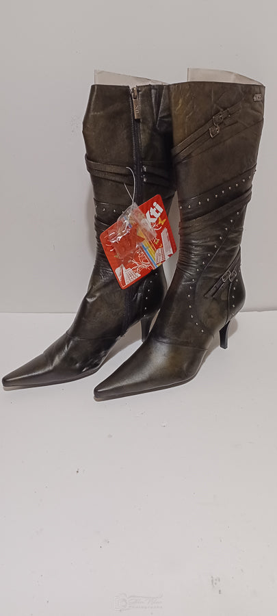 Xti - Sundry - Knee Boot - Zip - Buckle and Studs - Black - Brand New - 6/39, Black image
