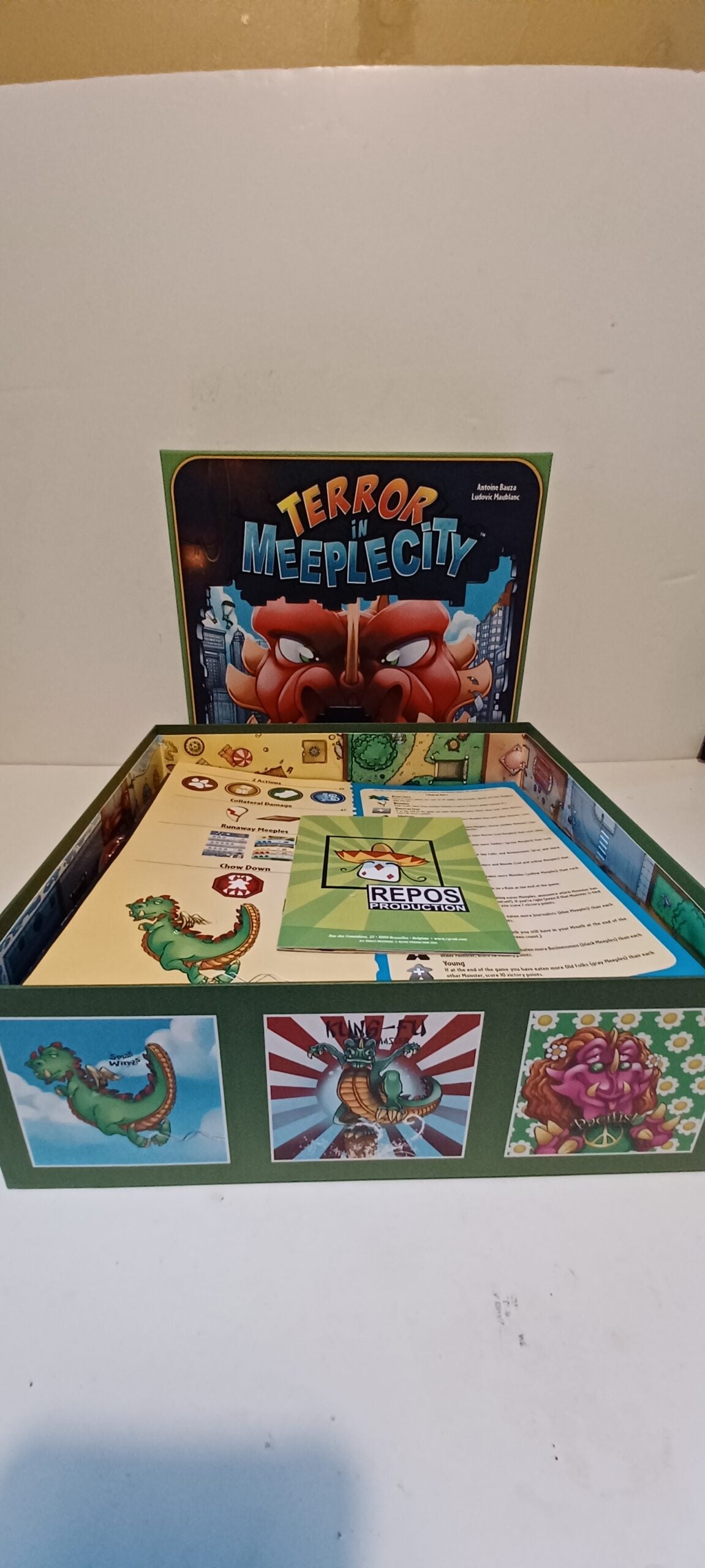 Terror in Meeple City | Board Game | AKA Rampage | Retail Condition | Antoine Bauza | Ludovic Maublanc | Repos Production image 4