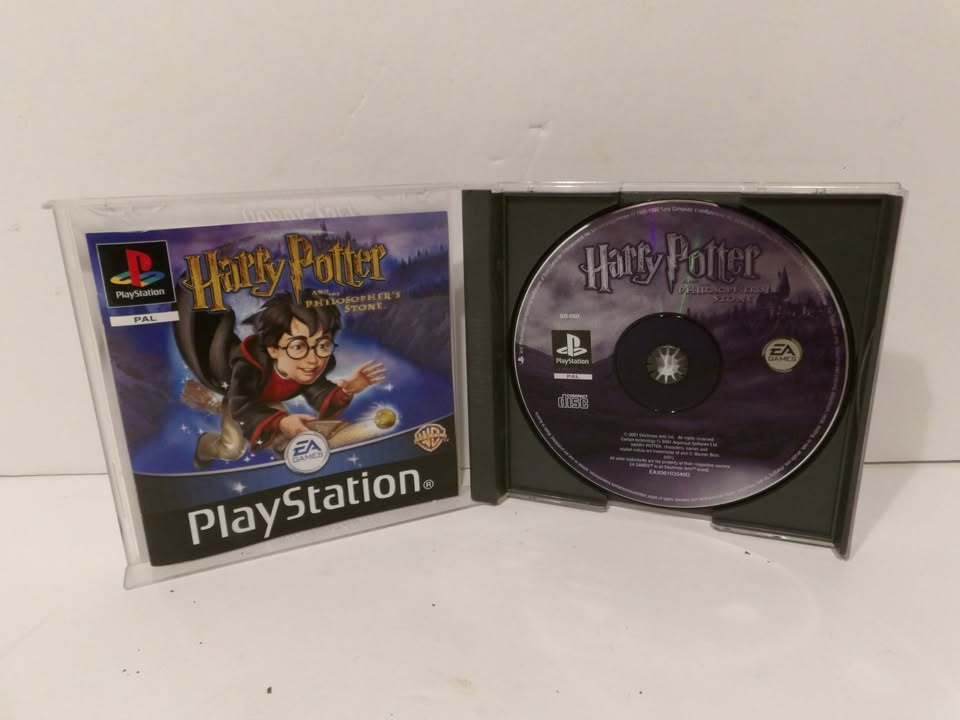 Harry Potter and the Philosopher's Stone - PS1 Game - Great Condition image 2