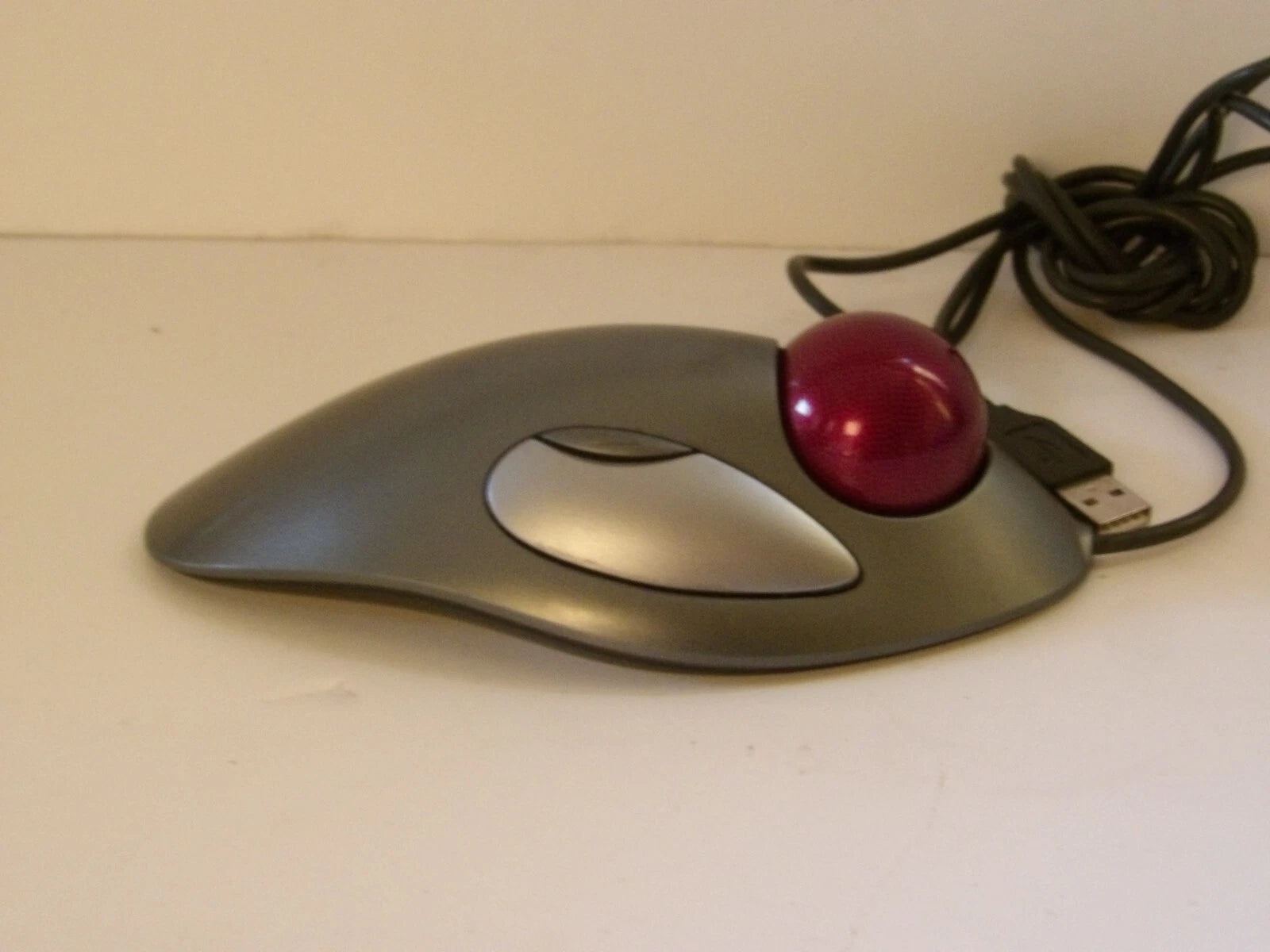 Logitech T-BC21 Wired USB Ergonomic Marble Track Ball Mouse 4 Button Grey image 3