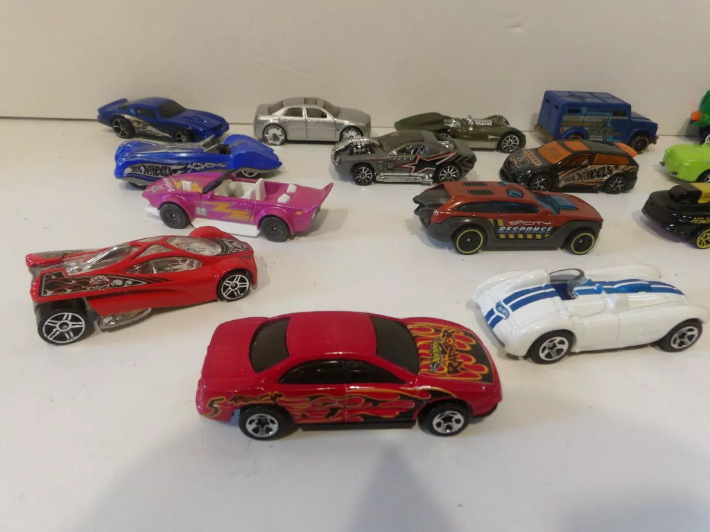 Bundle Of Diecast Cars Assorted Job Lot Hot Wheels, Hotwheels - Great Condition image 1