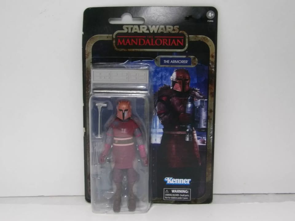 Star Wars - Kenner - The Mandalorian - The Armourer -Damaged Outer Blister Pack image 0