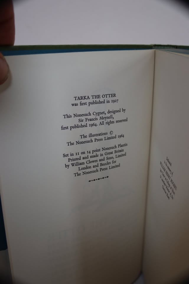 Tarka The Otter, by Henry Williamson, Illustrated, Nonesuch Cygnet, London, 1964 image 4