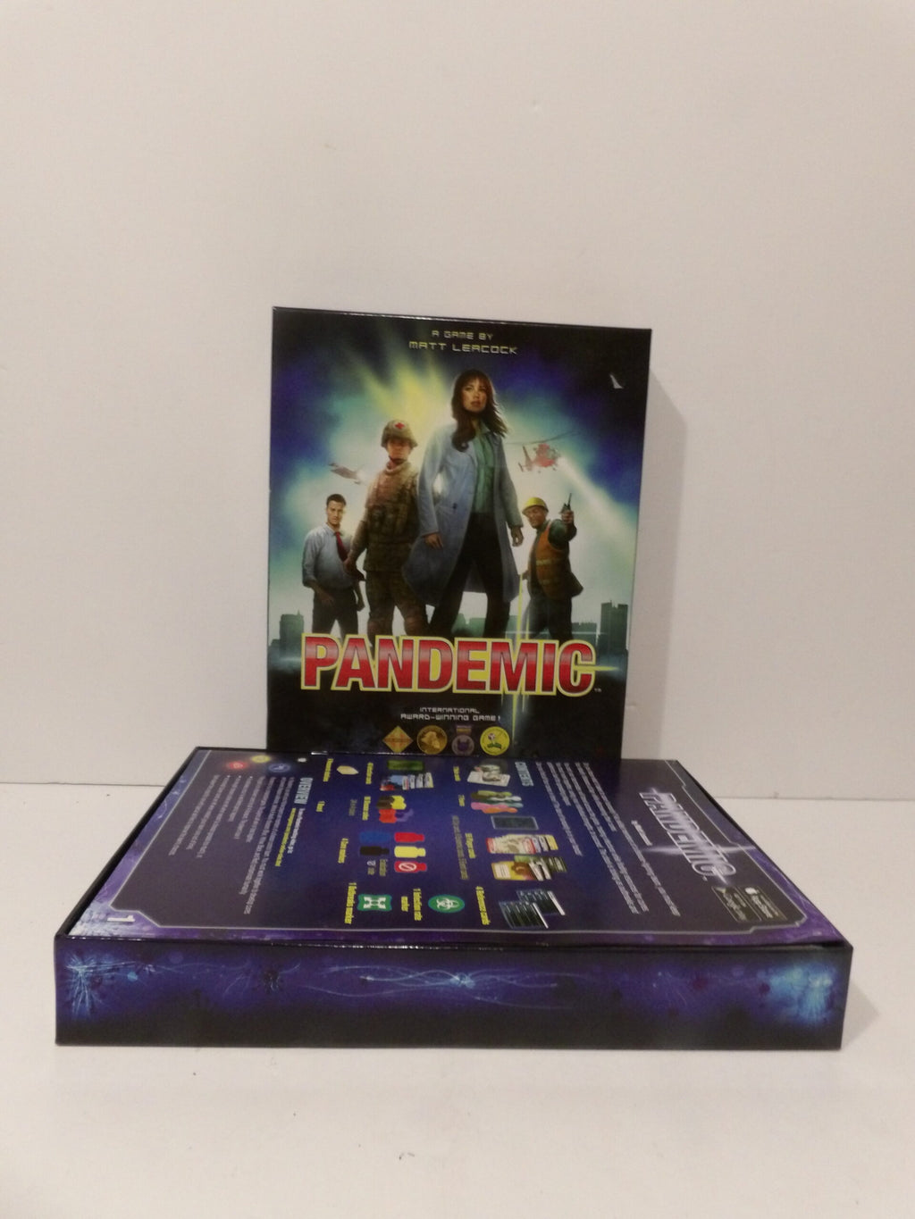 Pandemic 2013 Board Game 2nd Edition With Characters - Great Unused Condition image 3