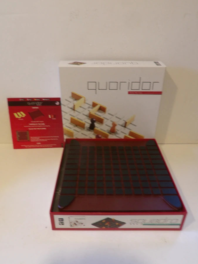 Gigamic - Quoridor Classic - Board Game - Ages 8+ - 2 - 4 Players - 2014 - As New Condition image 3