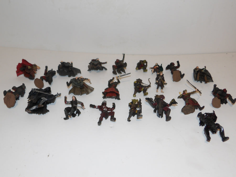 LOTR | Lord Of The Rings | Armies of Middle Earth | Battle At Helms Deep | Loads Of Figures & Weapons image 6