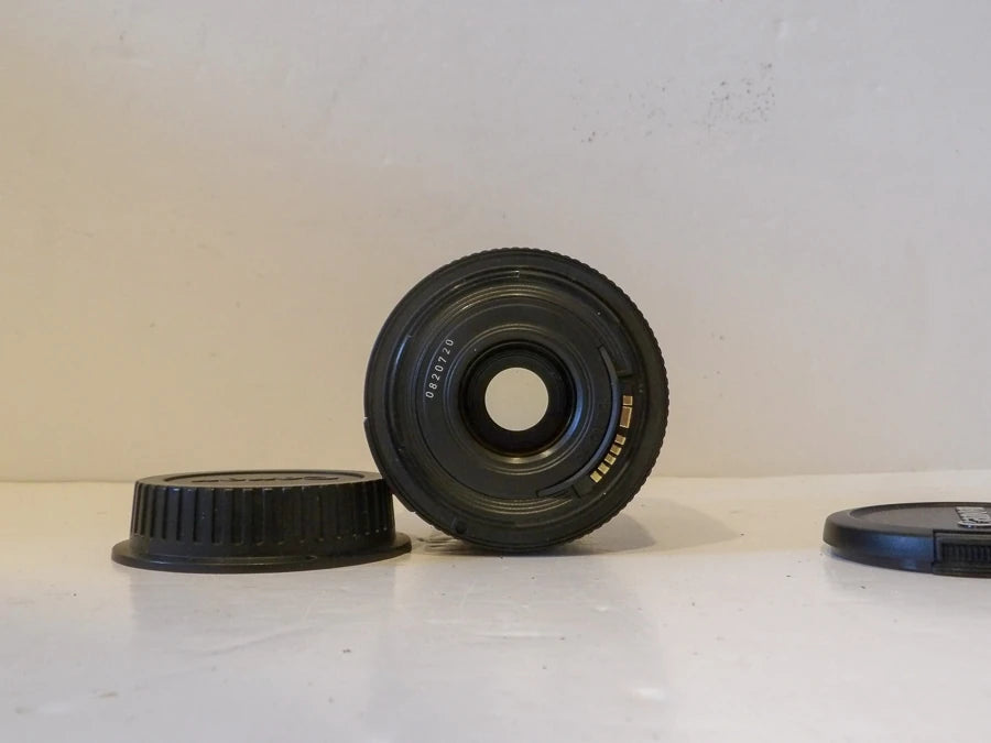Canon - EF - 28-80mm - f/3.5-5.6 - Zoom Lens - Well Stored image 5